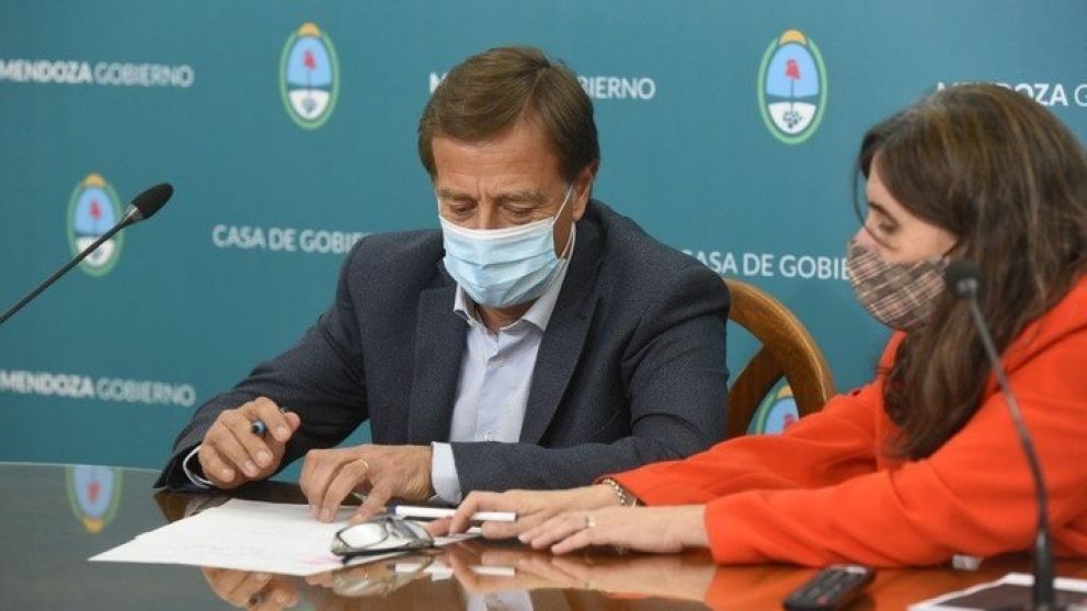 Tabú y política: ¿Qué pasó con las sospechas sobre “vacunación VIP” en Mendoza?