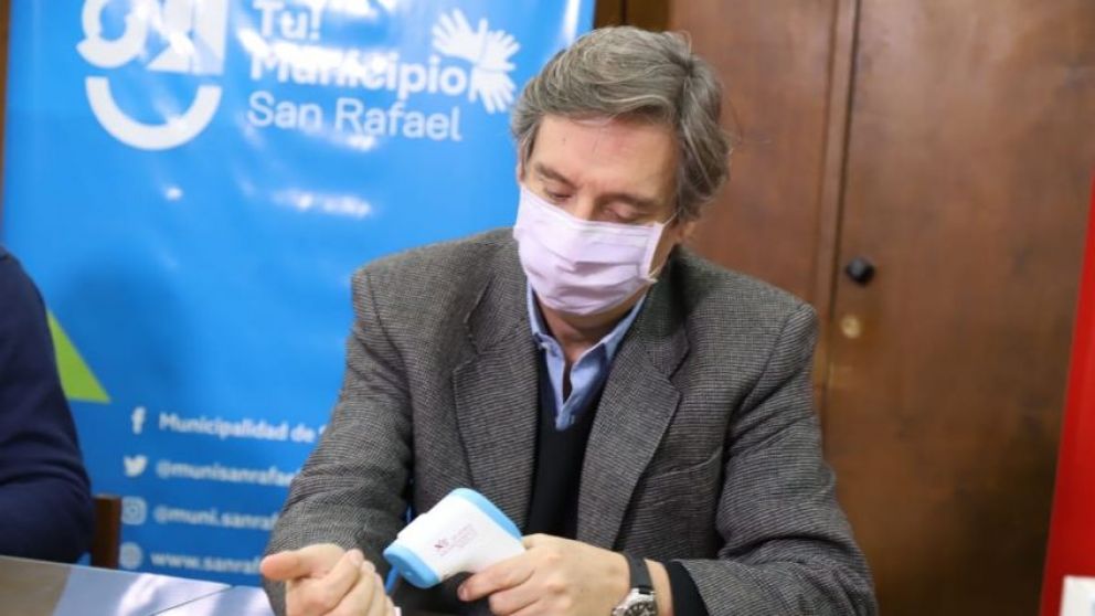 Emir F�lix dijo que dejar al Gobierno sin presupuesto “es una acci�n destructiva”