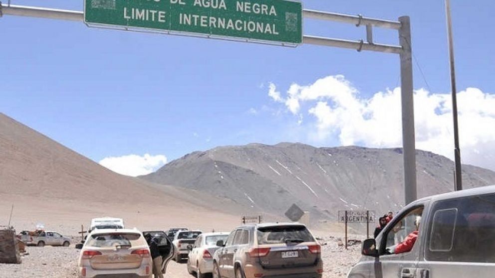 Atenti mendocinos: habilitaron el Paso Internacional de Agua Negra en San Juan