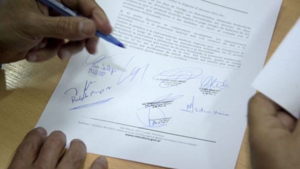 Qué dice el acta que firmó el Gobierno con Ampros (y las puteadas al subsecretario de Salud de Mendoza)