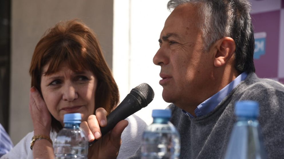 Alfredo Cornejo junto a Patricia Bullrich