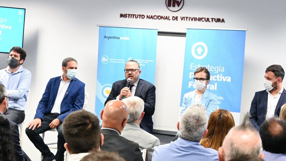 Mat�as Kulfas en Mendoza
