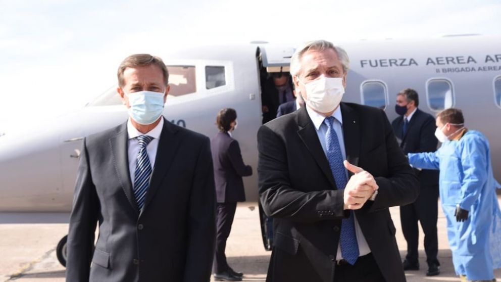 Rodolfo Suarez junto a Alberto Fern�ndez/Prensa gobierno de Mendoza
