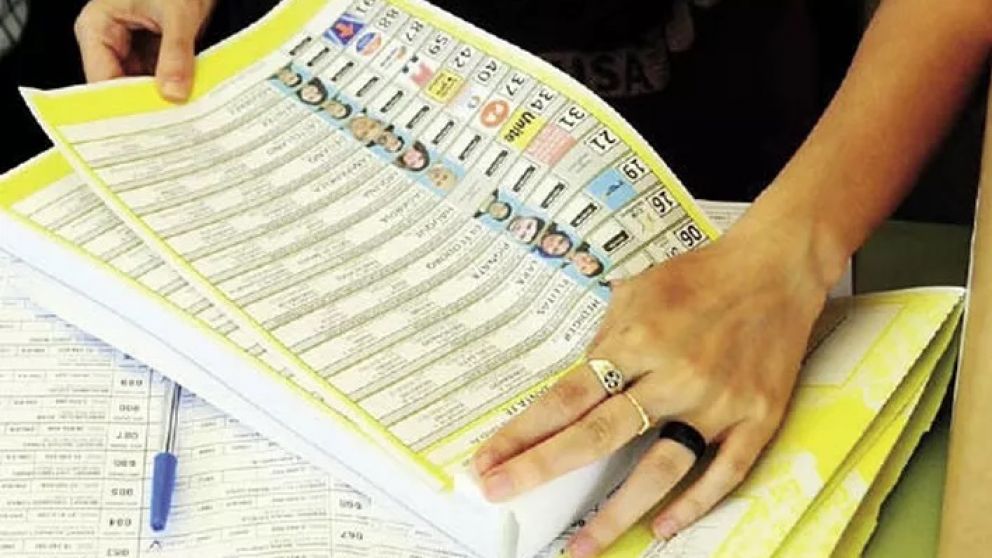 El lunes dictaminar�n Boleta �nica de Papel para llevar el proyecto al recinto el martes