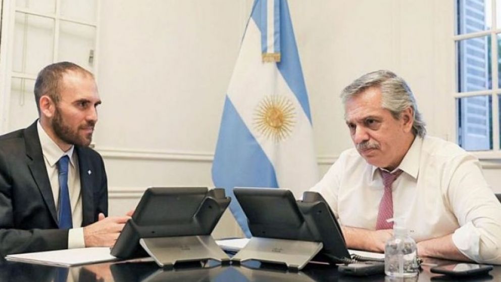 Alberto Fernández junto a Martín Guzmán / Perfil