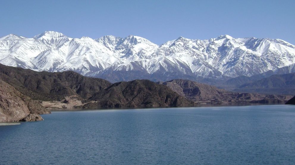 Irrigación alerta a la población para que no se acerque al lecho del río Mendoza