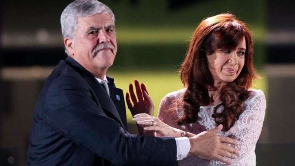 De Vido pidi� que CFK apoye p�blicamente a Massa y calific� de “perdedor cr�nico” a Rossi
