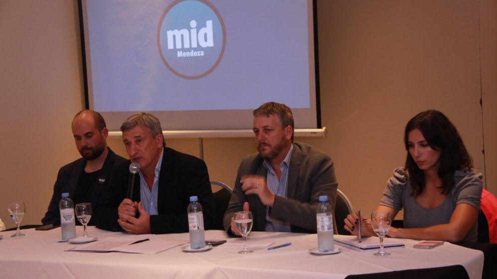 Julio Totero / MID