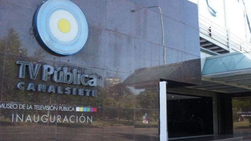 Exclusivo: los otros gerentes que cobran fortunas en la TV Pública sin ir a trabajar