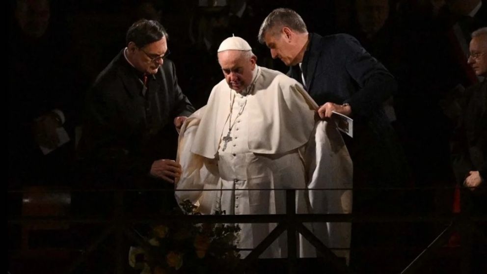 “Derribaremos al papa Francisco”