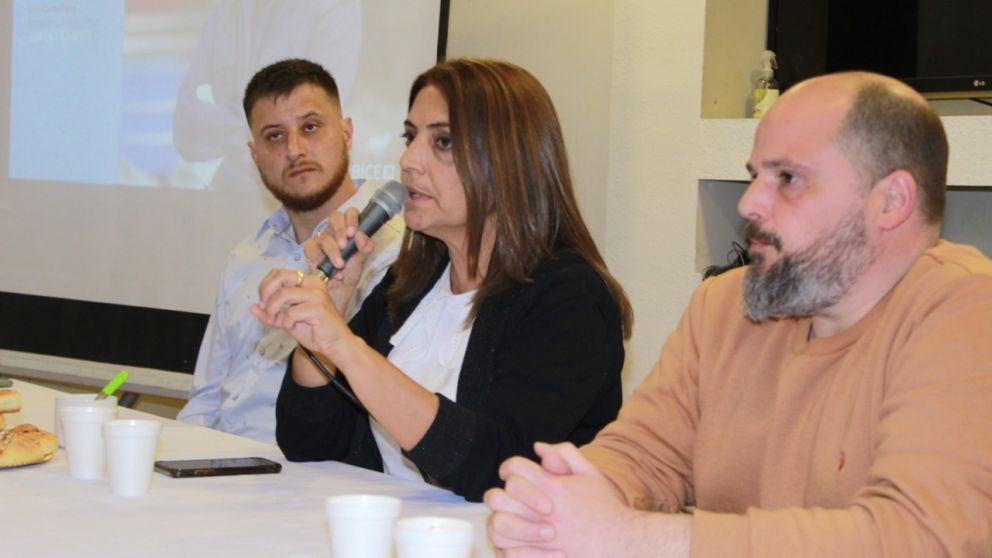 Gabriela Lizana, cr�tica feroz de funcionarios y referentes pol�ticos mendocinos, propios y ajenos