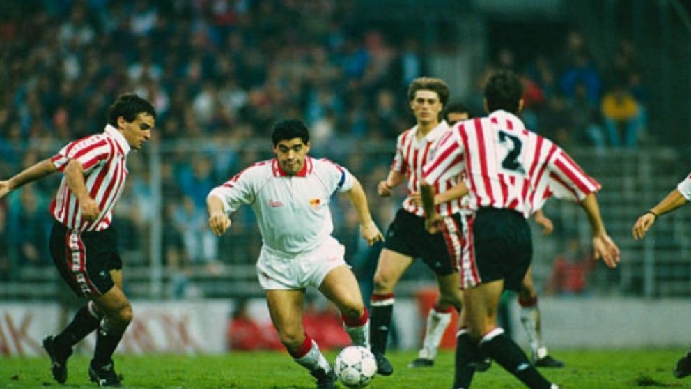 A 30 a�os del debut de Maradona en el Sevilla de Bilardo