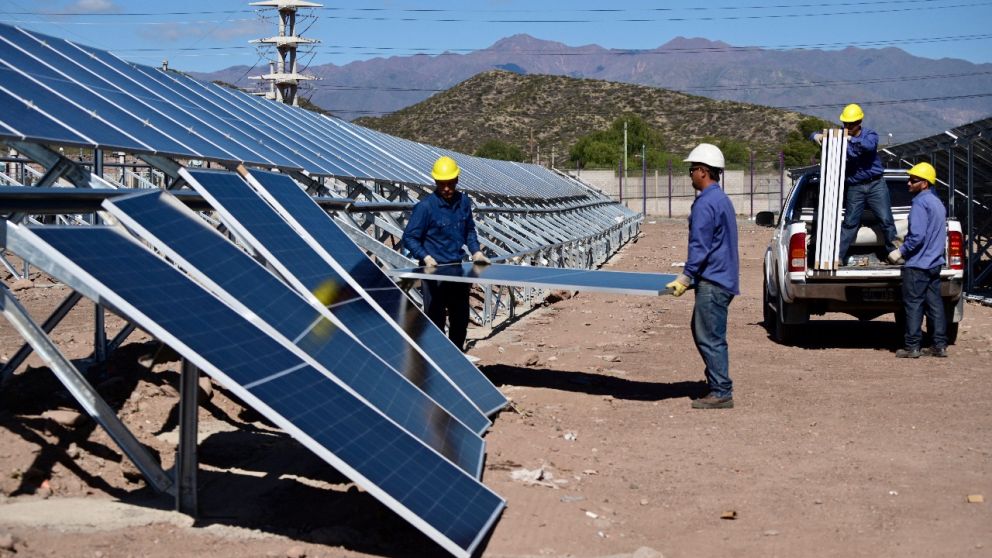 Parque solar en Las Heras: el Gobierno oficializó la aprobación del primer proyecto del RIGI por US$211 millones