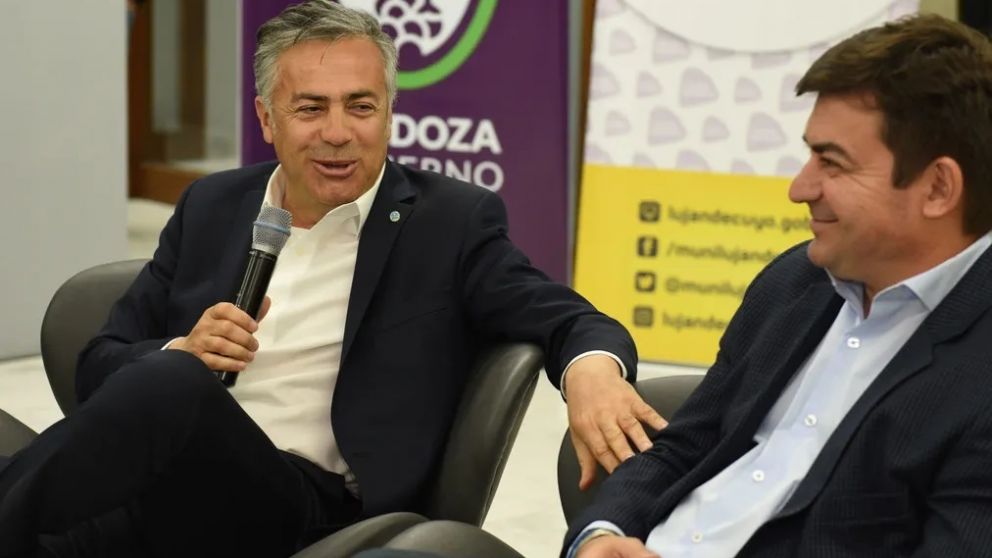 Alfredo Cornejo junto a Omar De Marchi / El Sol
