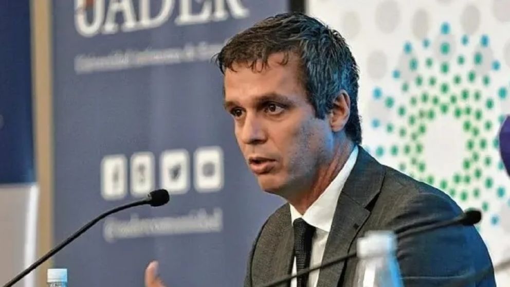 Filmaron al intendente de Concordia cuando le tocaba la cola a una periodista