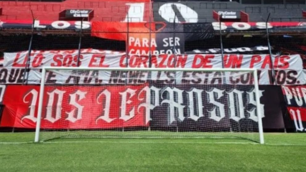 Apoyaron a Messi en la cancha de Newell’s tras las amenazas sufridas