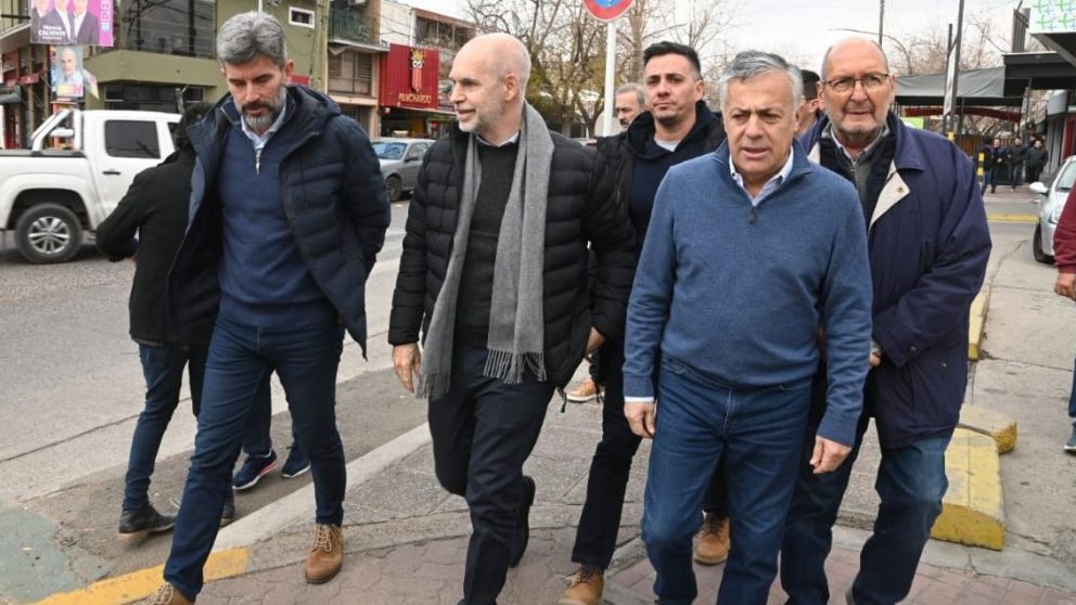 Recaló Rodríguez Larreta a Mendoza y arrancó su recorrida junto a Cornejo, Ulpiano y otros referentes locales