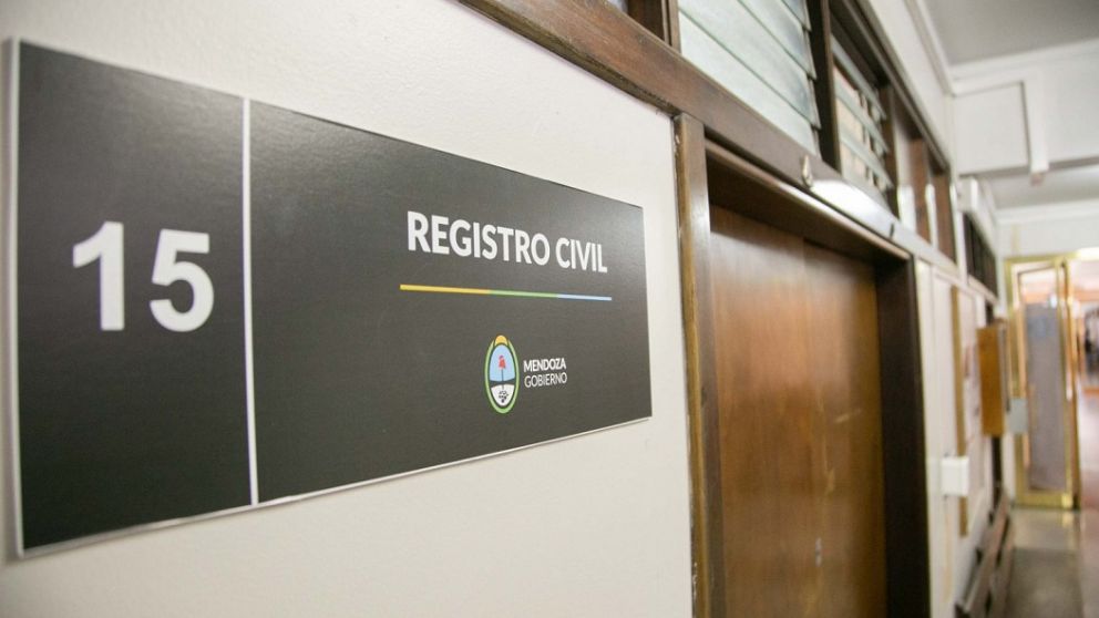Se quejó al ser despedido del Registro Civil de Mendoza, pero tenía un historial de tardanzas y ausencias
