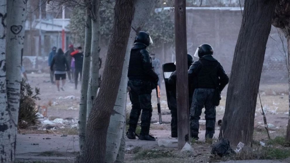 Está prófugo de la Justicia el ex empleado municipal de Tunuyán instigador de los saqueos en ese departamento