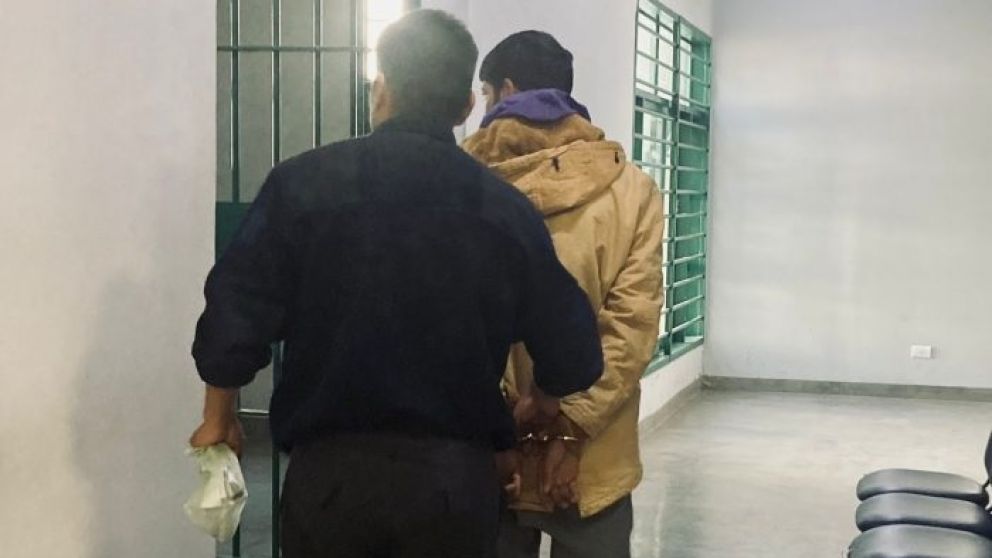 Más detenidos trasladados al Penal provincial por los intentos de saqueo en varios puntos de Mendoza