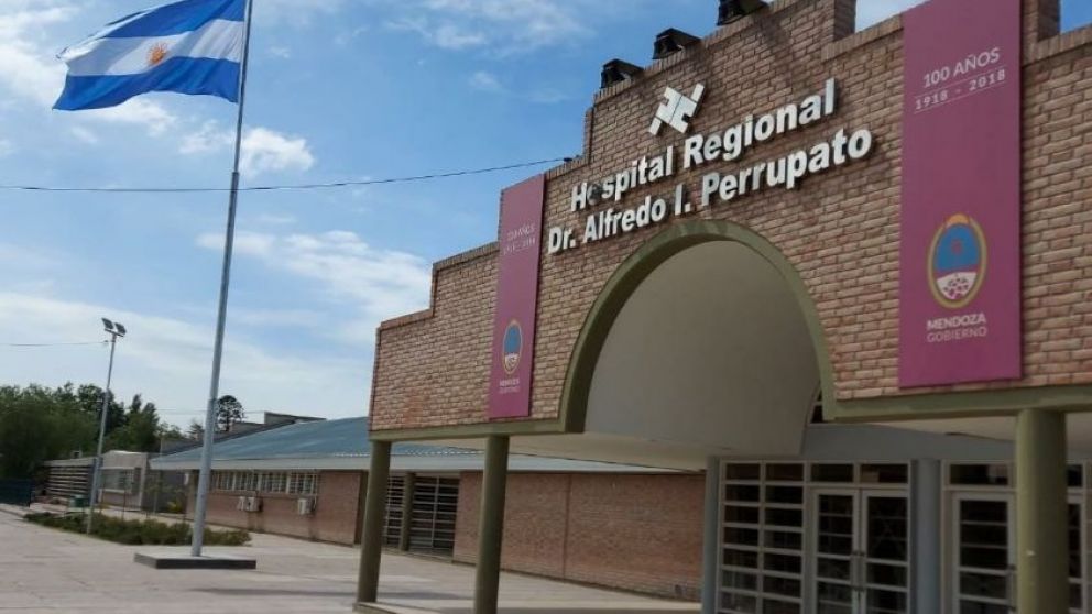 El frente del hospital regional �talo Perrupato, de San Mart�n.
