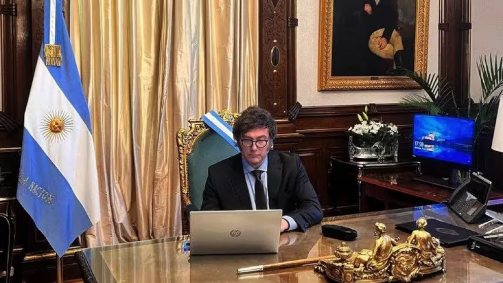 El Gobierno envi� al Congreso una pol�mica Ley �mnibus: privatizaciones, cambios en el sistema electoral y Ganancias