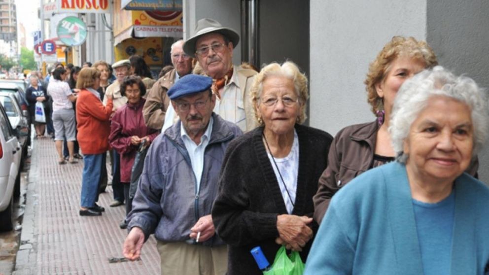 “Reconocer trayectorias de vida es una forma de reparar, no de regalar”, advierte el Partido de los Jubilados de Mendoza