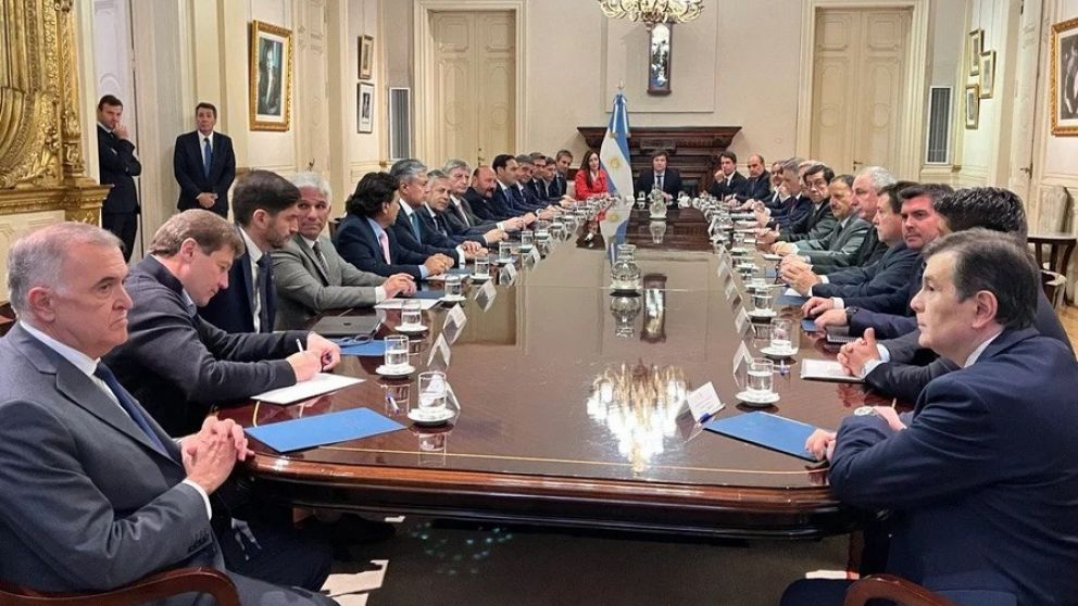 El Gobierno postergó la reunión con los gobernadores para avanzar en la Ley Ómnibus