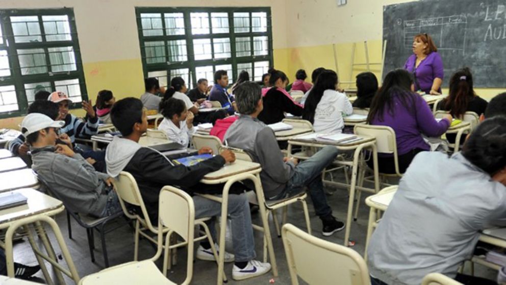 Escuelas vulnerables e inseguras: las familias mendocinas piden más vigilancia y prevención