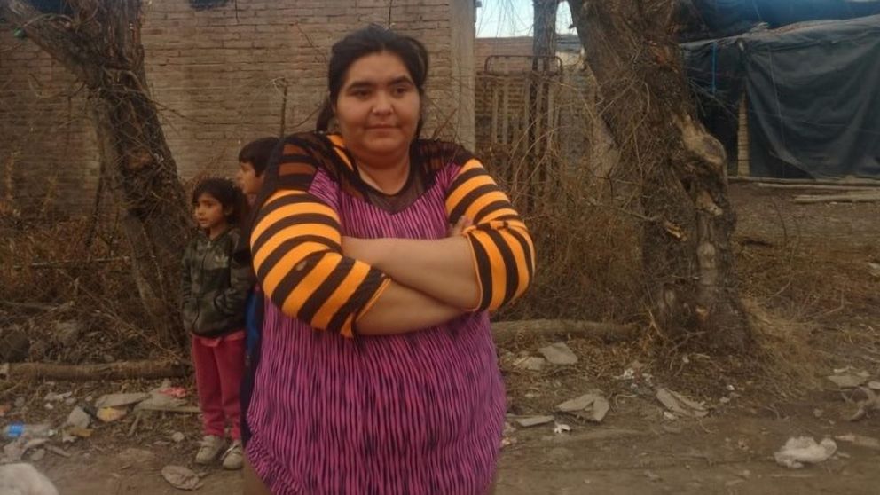 La mujer que oficia milagros en un lugar de Mendoza olvidado por Dios