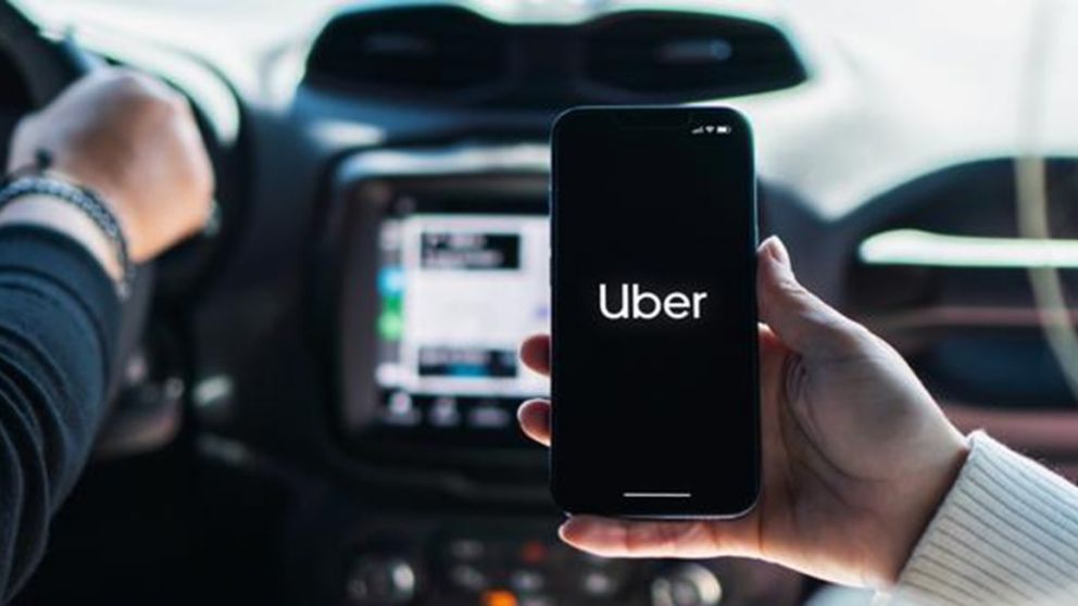 Mendoza lanzó una medida para evitar que las aplicaciones de transporte de pasajeros funcionen como taxis