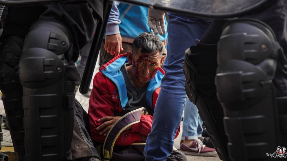 Caos de tránsito, tensión y detenidos por una protesta en la 9 de Julio en la CABA