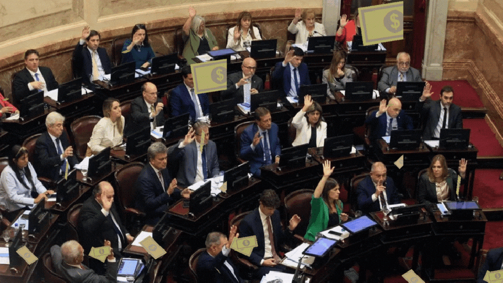 Editorial: Corrupción, “dietazo” y hartazgo de la sociedad con la política, en Mendoza y el país