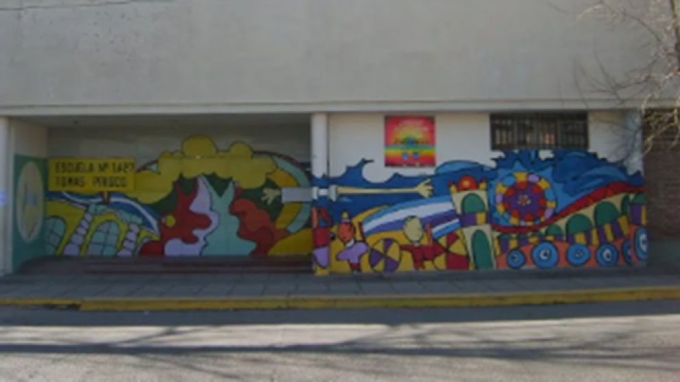 Padres de una escuela de Junín reclaman que sus hijos encuentran cucarachas en la comida