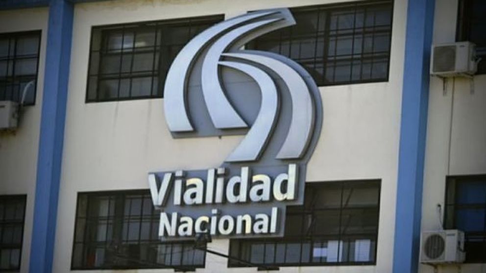 Revés judicial para Milei: suspenden por seis meses el decreto que disolvía Vialidad Nacional