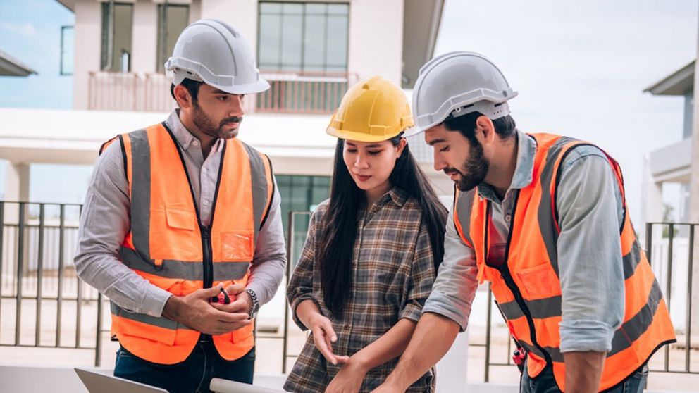 Constructora necesita jefe de obra para proyectos de obras públicas en Mendoza