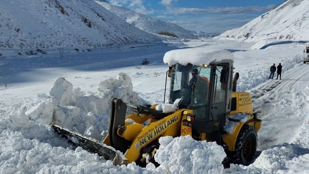 Se produjeron avalanchas en la ruta a Las Leñas y por ello continuará cerrada