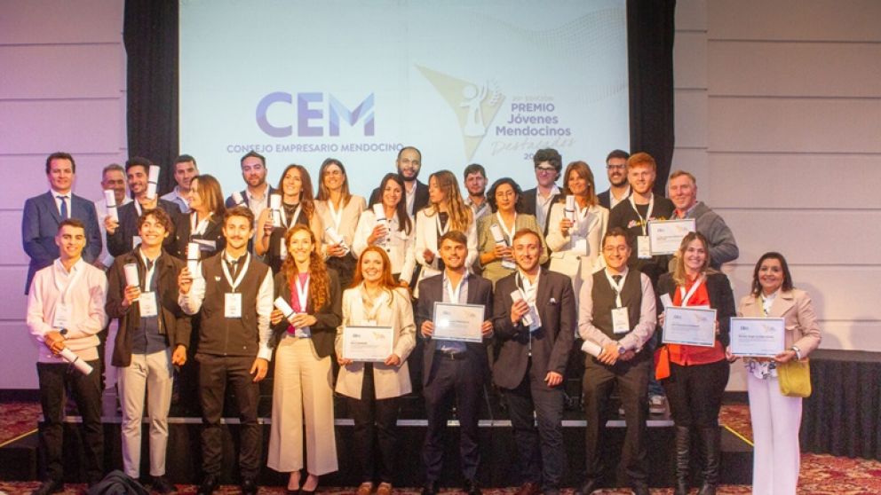 ? ¡Buenas noticias! El CEM extendió la inscripción al Premio Jóvenes Mendocinos Destacados 2024
