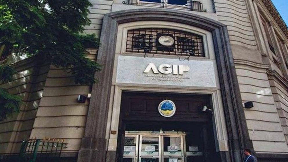 Una estafa llamada AGIP: cuando los políticos cazan en el zoológico