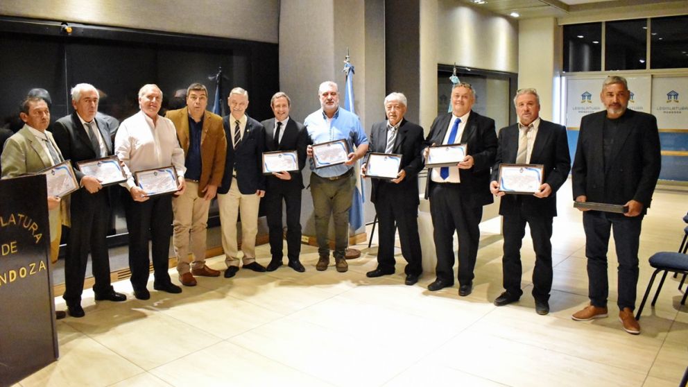Reconocieron el desempeño de soldados que durante Malvinas cumplieron funciones en territorio mendocino