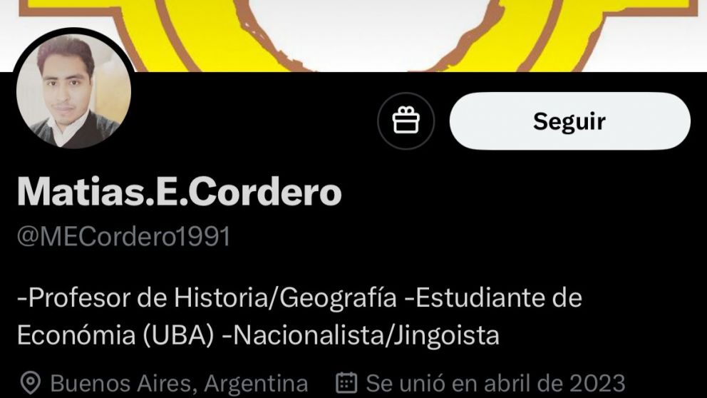 Es profesor, ofreció dinero para tener sexo con una bebé, acosa mujeres y sigue ejerciendo su cargo