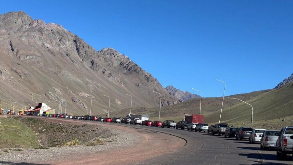 Volvieron los retenes para cruzar a Chile
