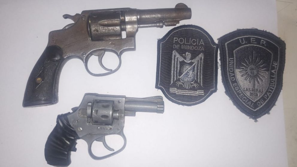 Operativos en Las Heras y Guaymallén: 5 detenidos, dos de ellos menores, por portar armas