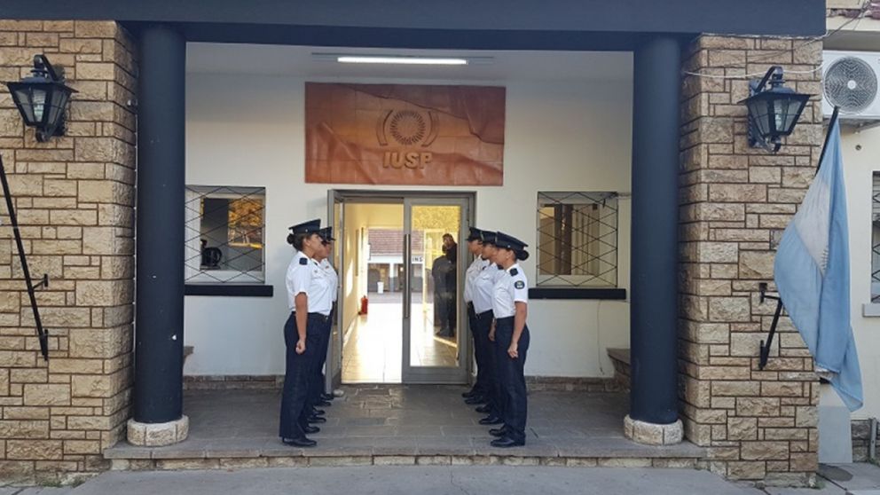 Cómo es el estado de salud del cadete que recibió un tiro durante una práctica en San Carlos
