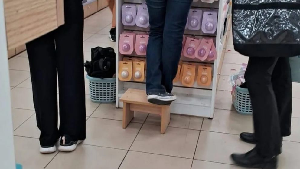 Denuncian malas condiciones laborales en la megatienda china del Centro de Mendoza