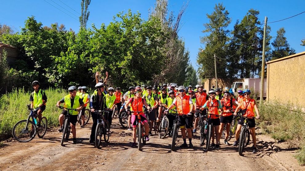 Bicicleteadas escolares, detalles de una experiencia que fortalece los buenos hábitos y la integración juvenil en Mendoza