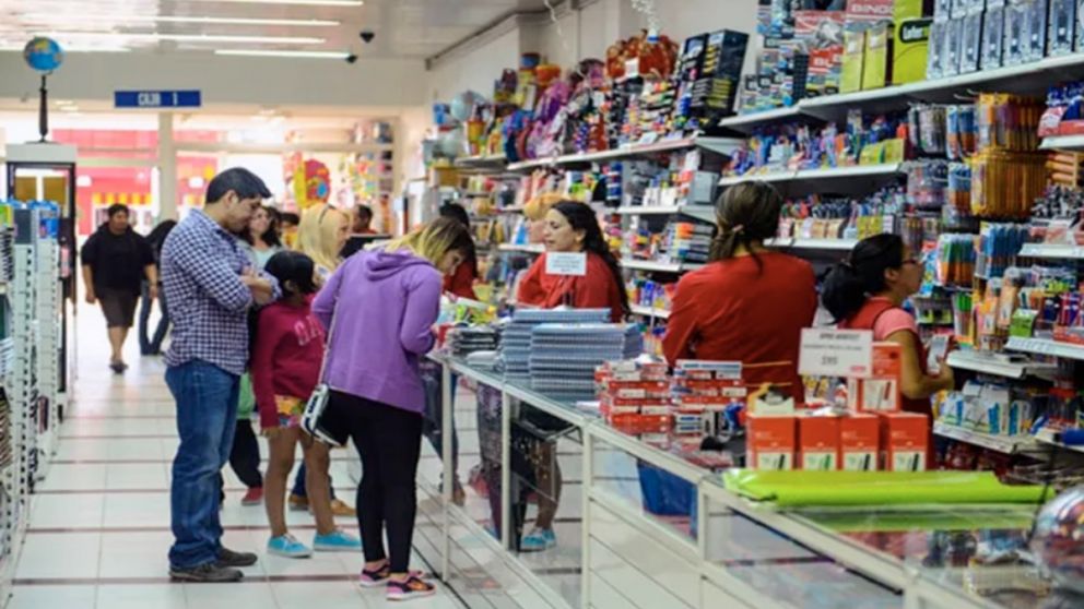 El empleo formal volvió a caer: ya se perdieron más de 300 mil puestos en la era Milei