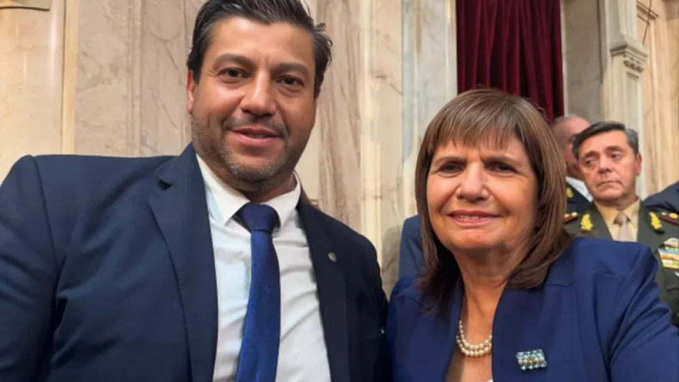 El bloque PRO sufri� la fuga de dos diputados bullrichistas
