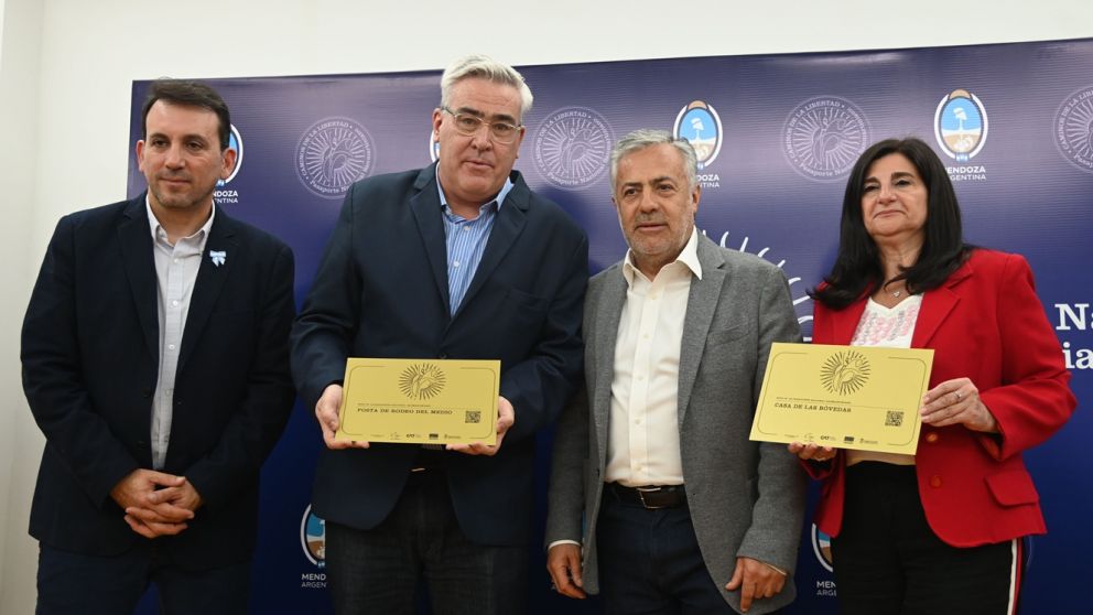 Pasaporte Nacional Sanmartiniano: presentan en Mendoza el documento que invita a recorrer los 83 sitios vinculados a San Martín