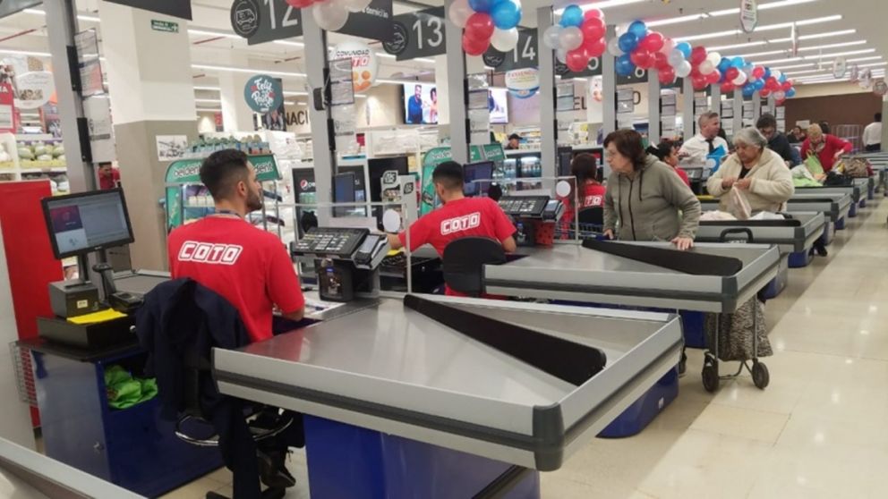�Cu�nto cobra un cajero de supermercado Coto en mayo?